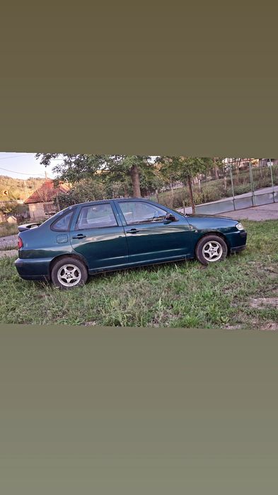 Vând Seat Cordoba