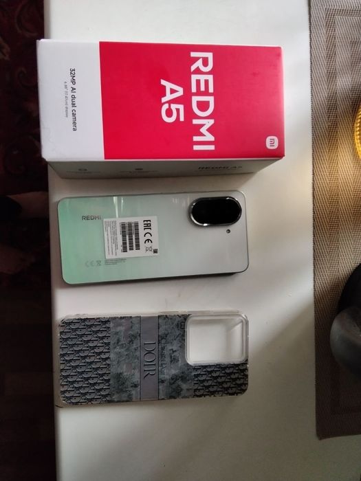 Обменяю REDMI A5 на айфон 13 -14