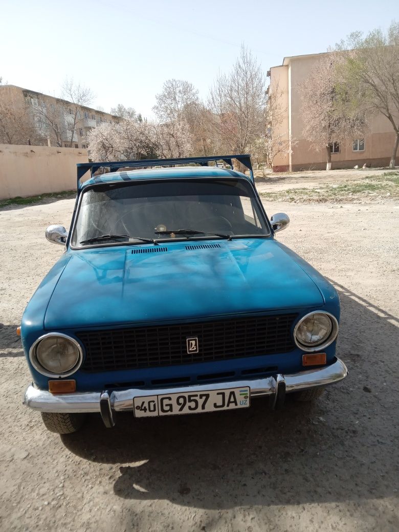 Срочга жигули сотилади
