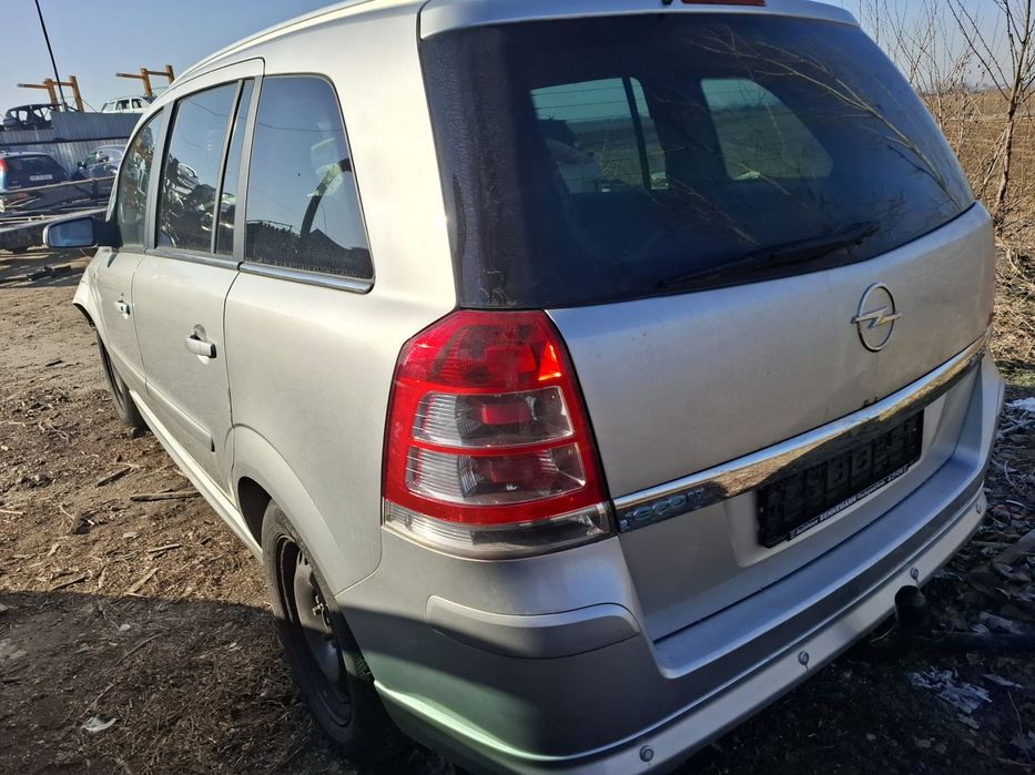 Electroventilator gmv 13171427 1.7 cdti A17DTR Opel Zafira B [2005 -