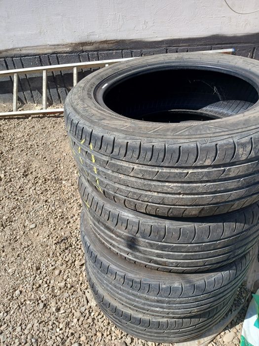 Vând set anvelope vara 245 45 18 si set 205 55 16