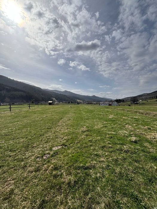 Teren de vânzare în Com. Ciocănești, Sat Botos, județul Suceava,