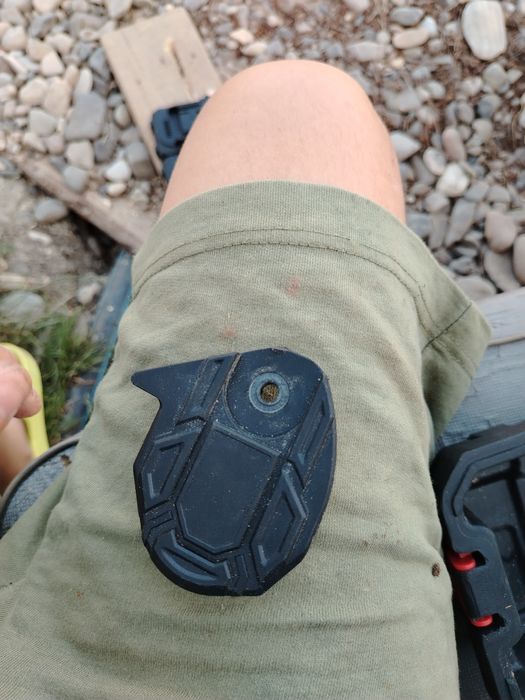 Vind mini drujba electrica cu 2 acumulatori