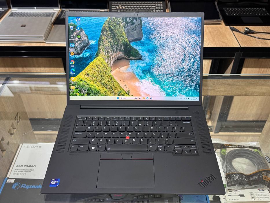 LENOVO ThinkPad P1 Carbon Gen 4 - 4К 3080ti 32/1tb