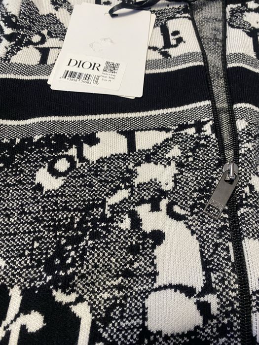 Промо:Dior-Оригинална чисто нова дамска жилетка M размер