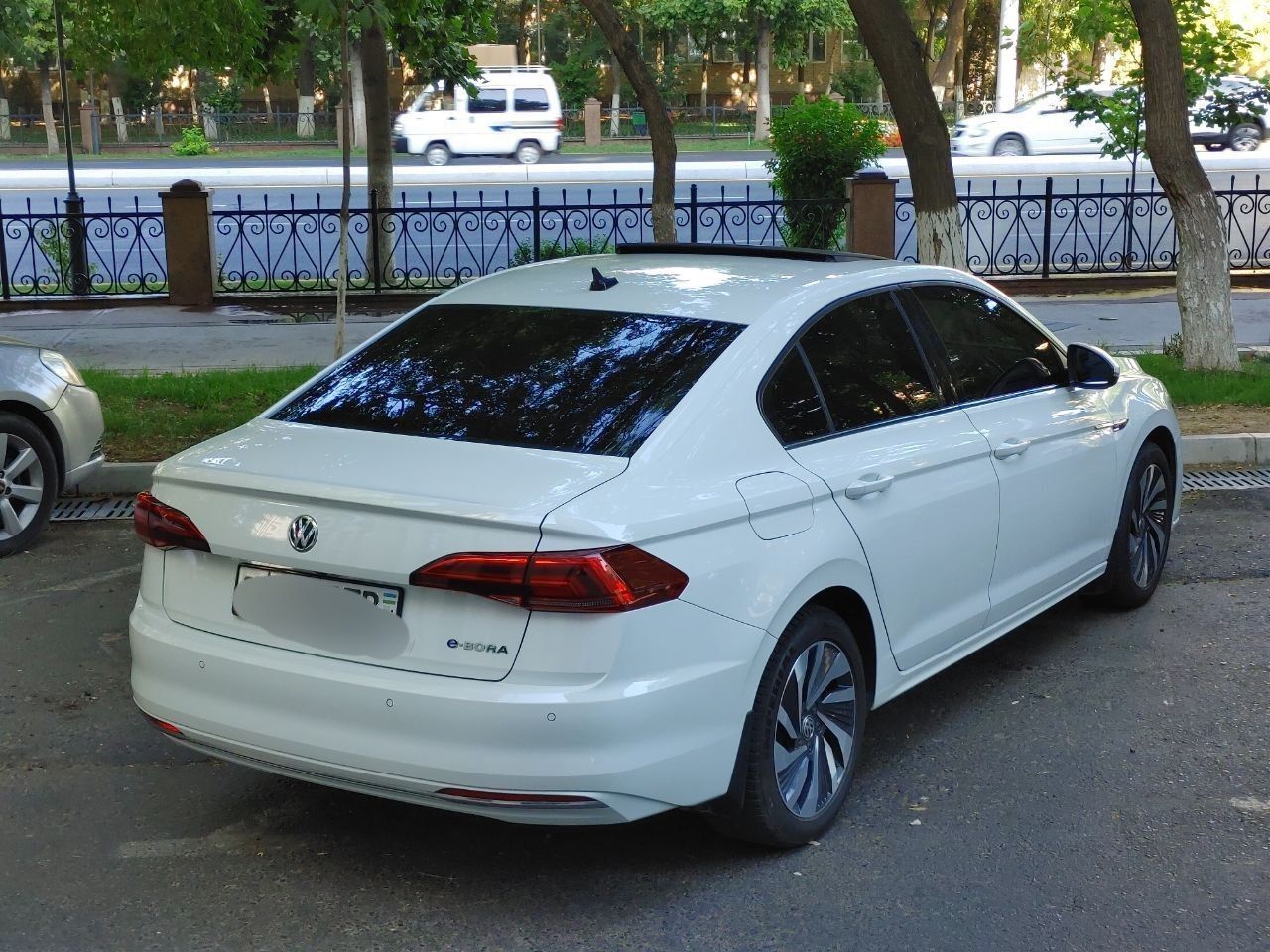 Volkswagen E-Bora pro 2019