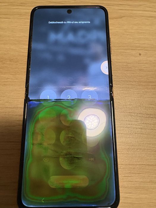 Motorola razr ultra 40