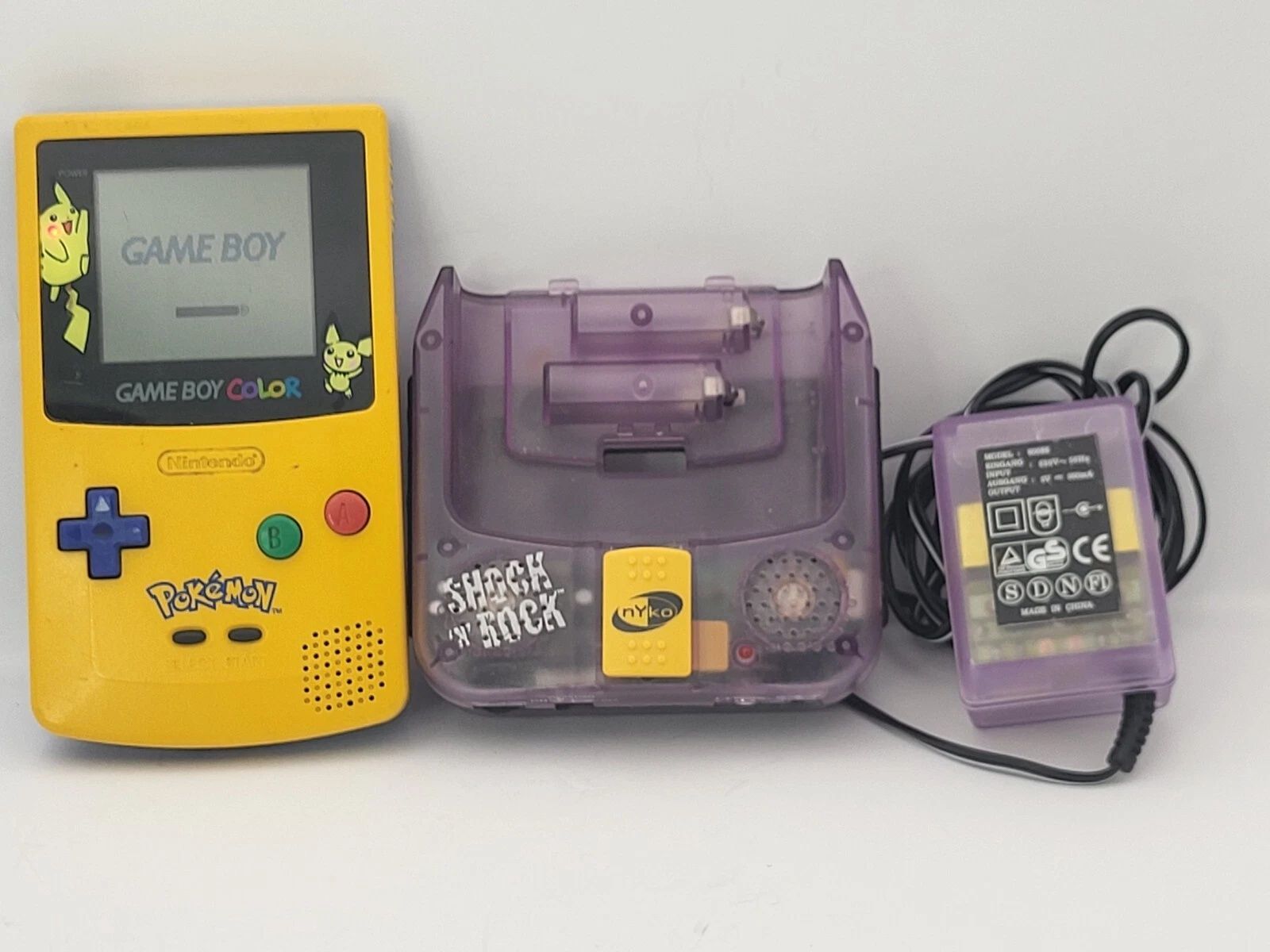 Nintendo Game Boy Color Limited Edition Pikachu Pokemon CGB 001 [CEAS]