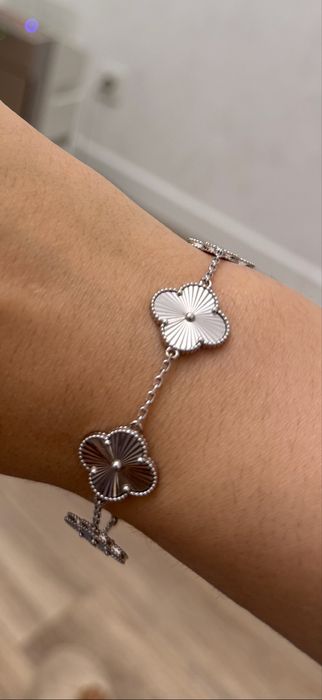 Продам браслет ван клиф в белом золоте