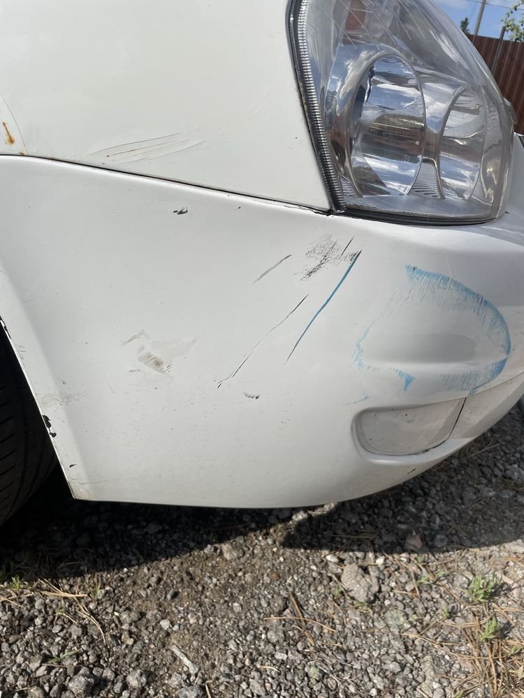 Продам бампер на Приору