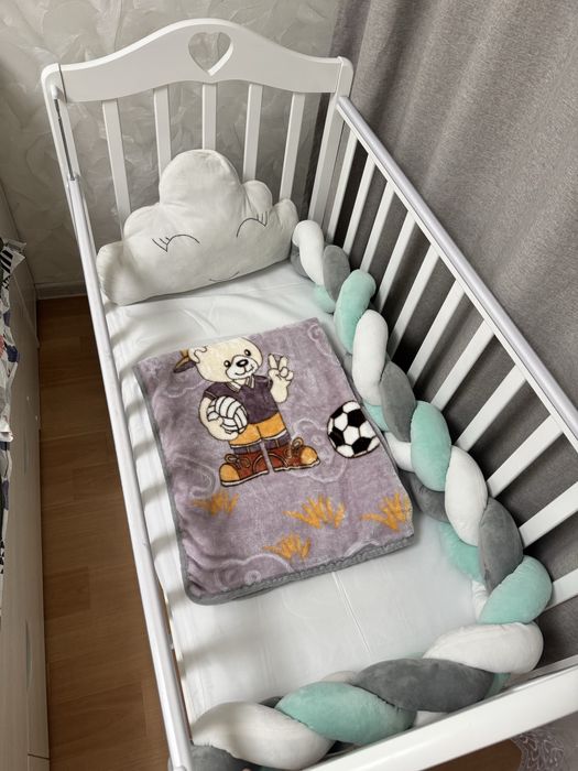 Продам детскую кроватку