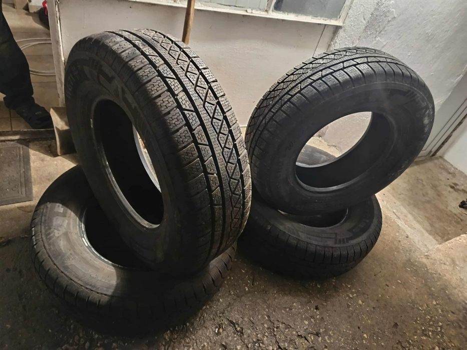 Гуми 247/70  R16