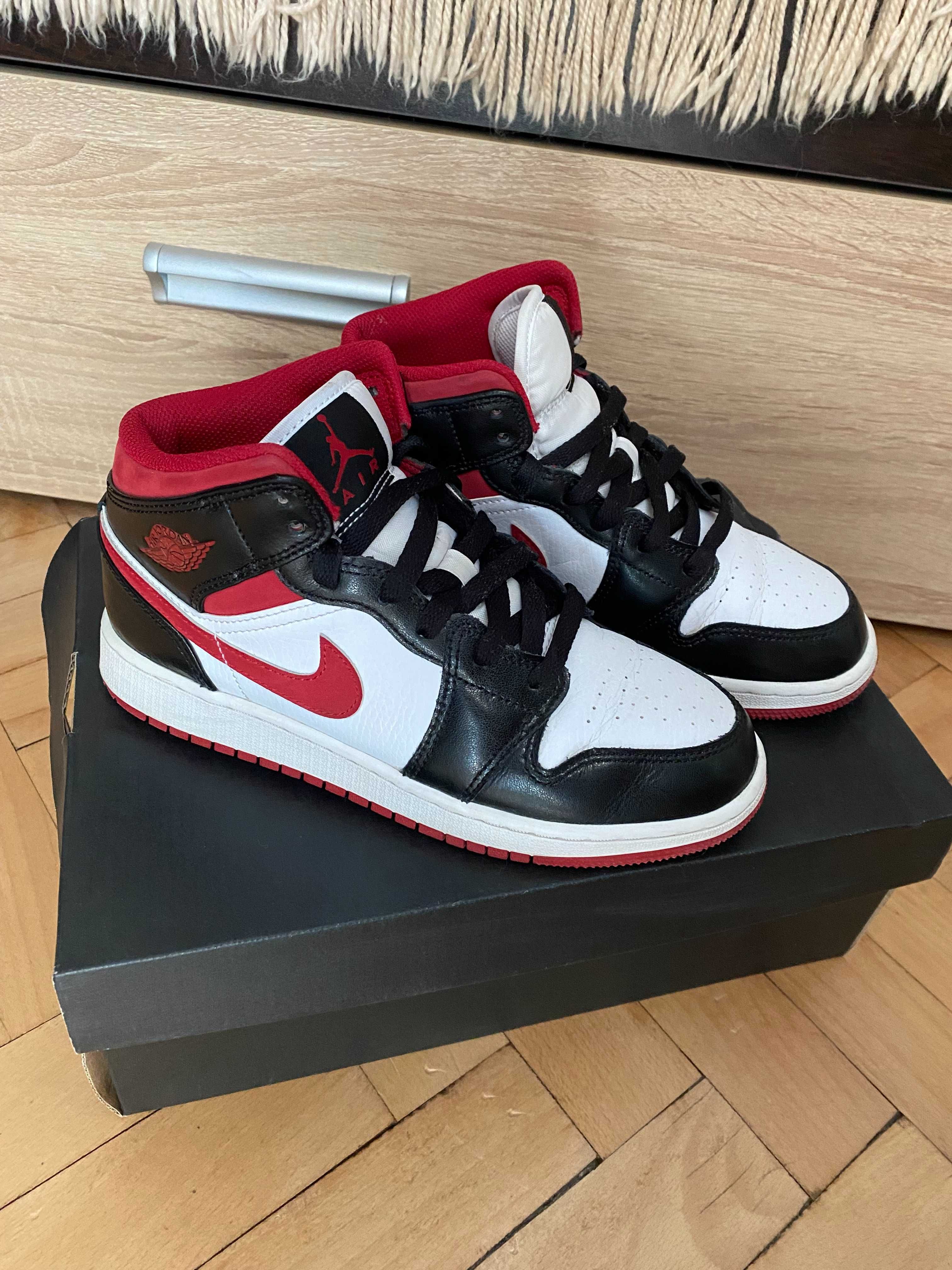 Jordan 1 Mid Gym Red Black White