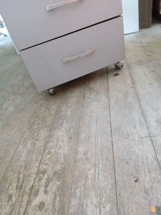 Маса за  маникюр