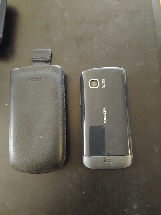 Nokia C5  с калъф