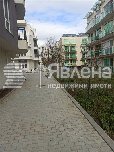Продава се Двустаен апартамент в Бургас, Сарафово - 67 кв.м за 1306 €/кв.м - Снимка #1