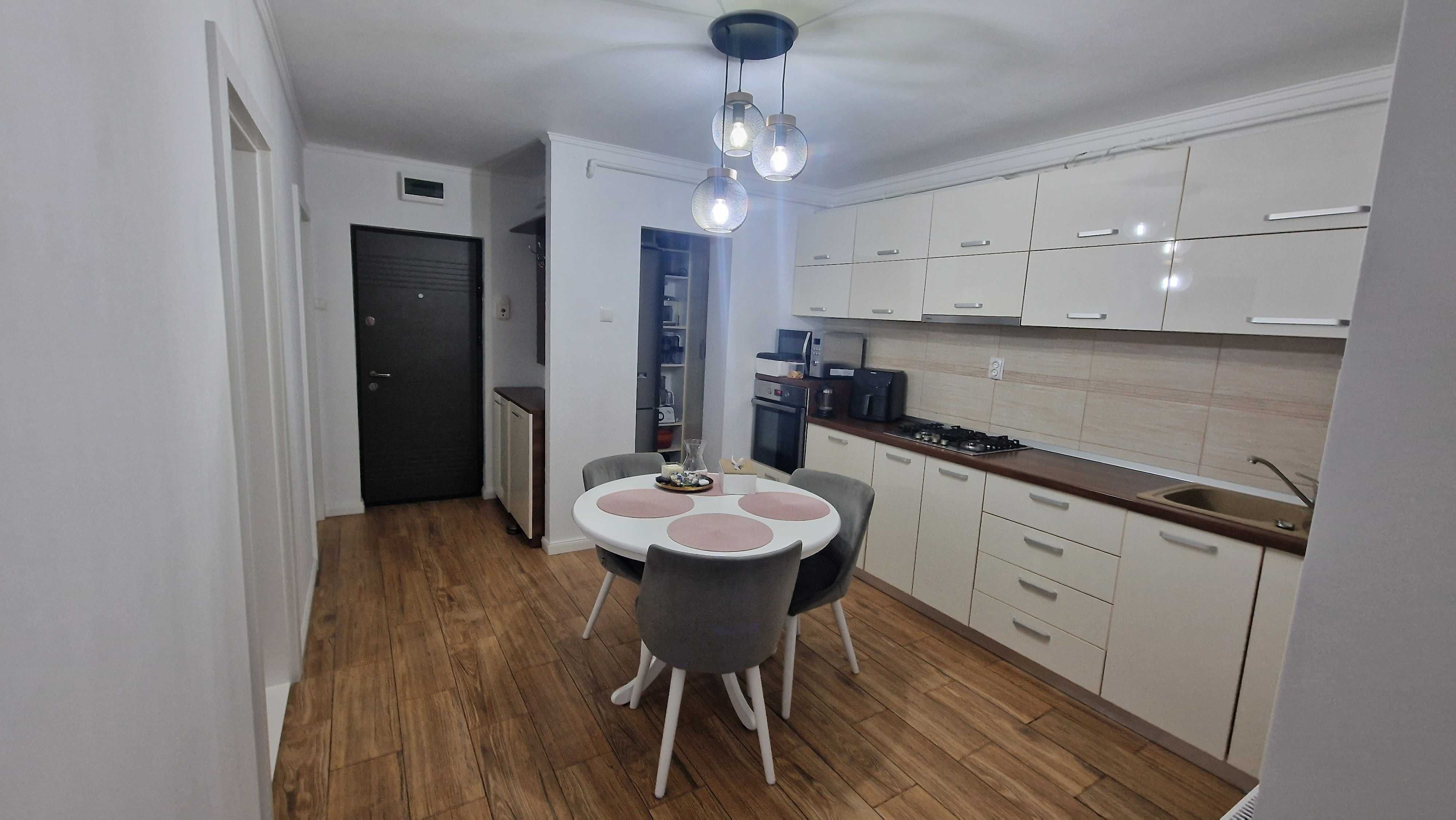 Apartament 3 camere