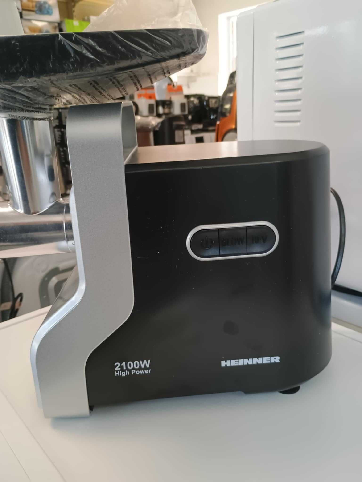 Нова Месомелачка HEINNER MG-2100BKSL 2100W