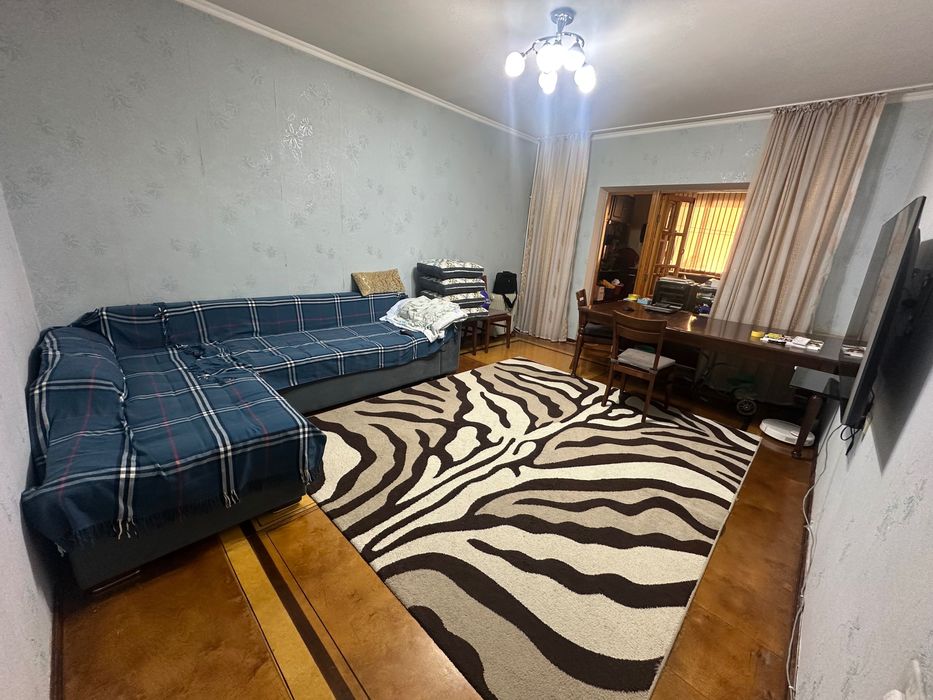 Продается 5-комнатная квартира, метро Ойбек