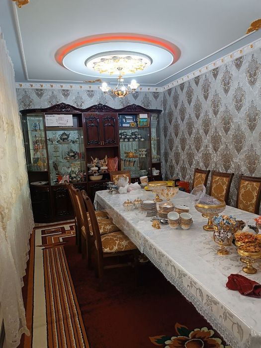 Ховли сотилади. Нархи тушди