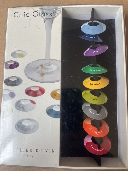 Много оригинални етикети за чаши Франция  Chic Glass