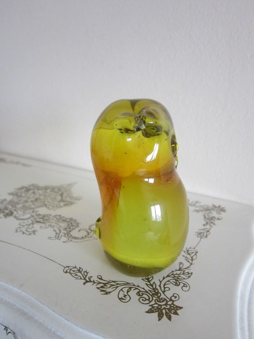 cadou feng shui Bufnita Pilgrim arta sticla masiva handmade anii 1960