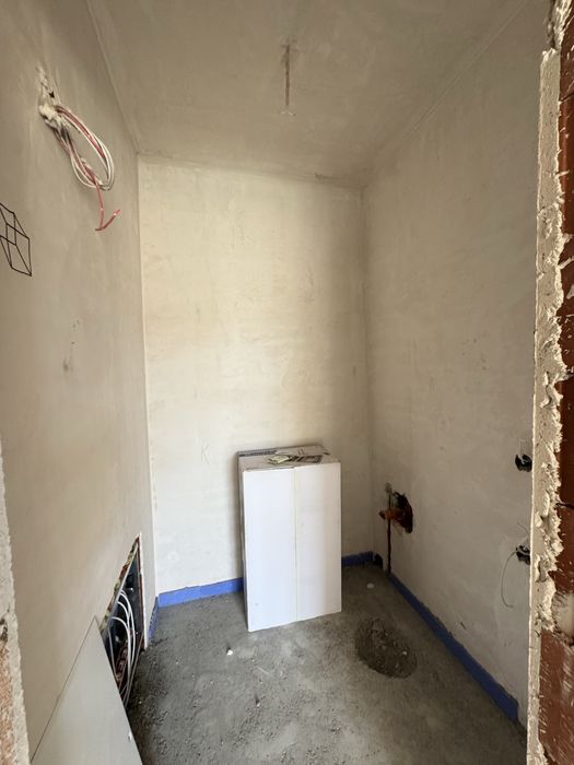 Продава се Тристаен апартамент в Казанлък - 135 кв.м за 1475 €/кв.м - Снимка #21