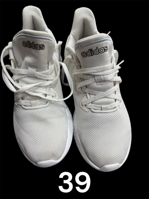 Adidasi dama marimea 40