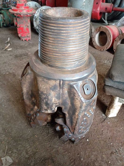 Долото 295 и 311 шарошки