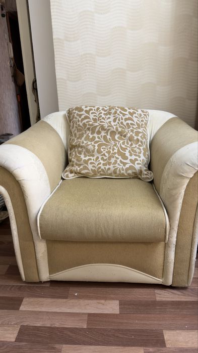 Бесплатно отдам кресло