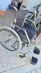 Scaun cu rotile persoane cu dizabilitati