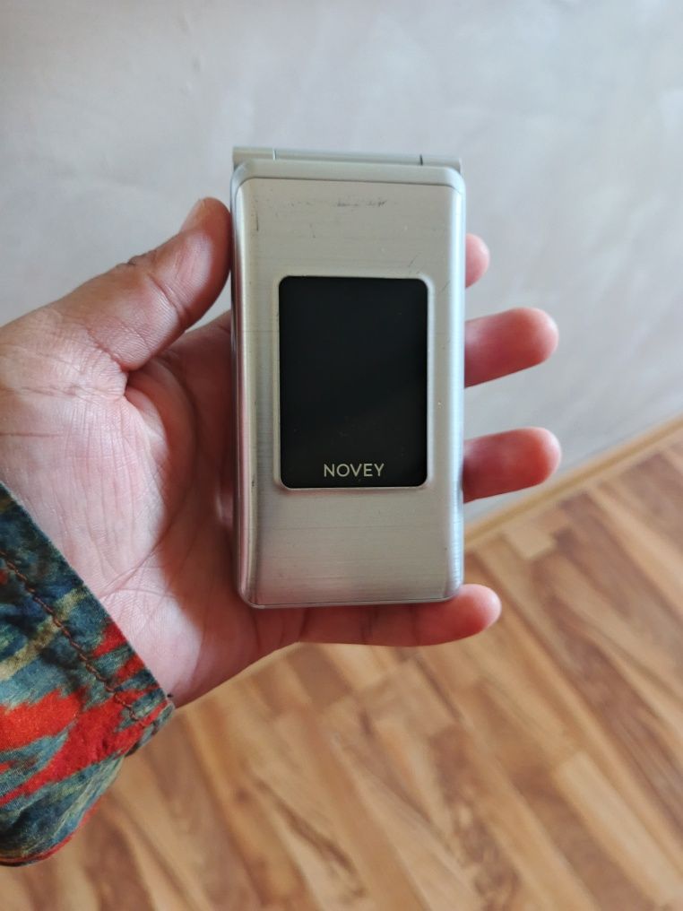 Sotiladi zor ishliydi Novey s80