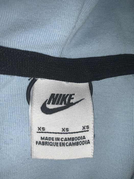 Vand hanorac nike tech