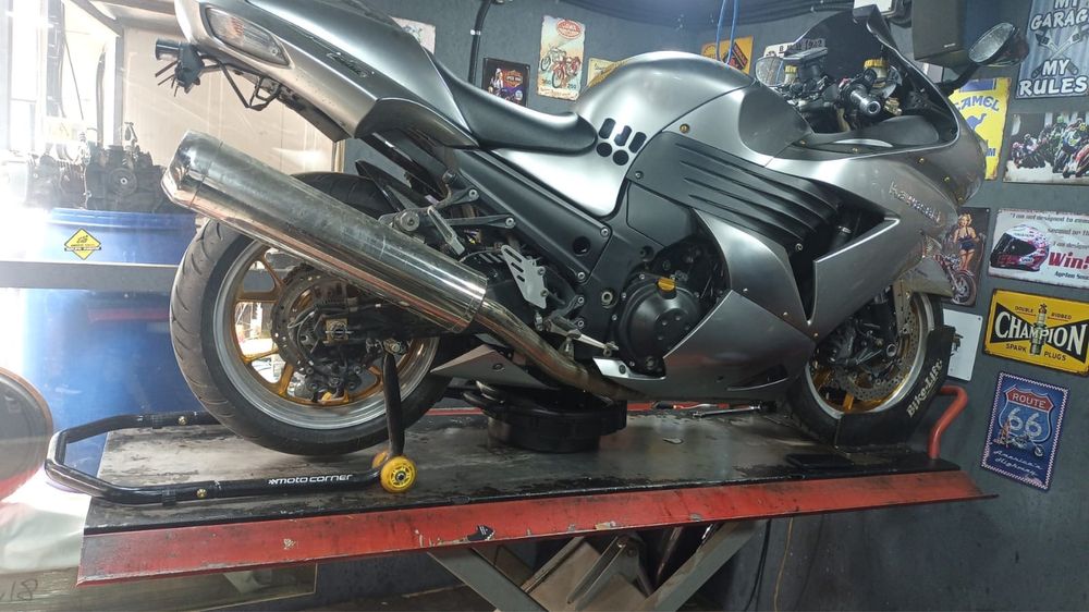 De vanzare Kawasaki ZZR absolut impecabil