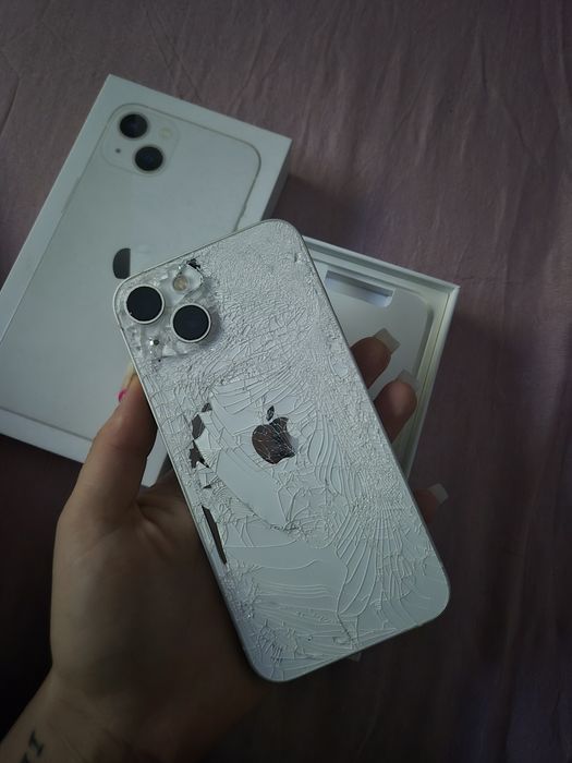Vand iphone 14 pentru piese