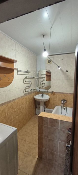 Kivartiraga odam kerak