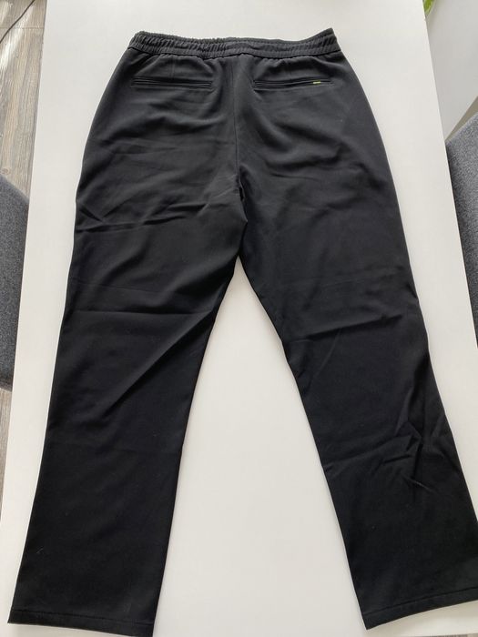 Черен панталон ZARA, Размер L 32, нов, неносен