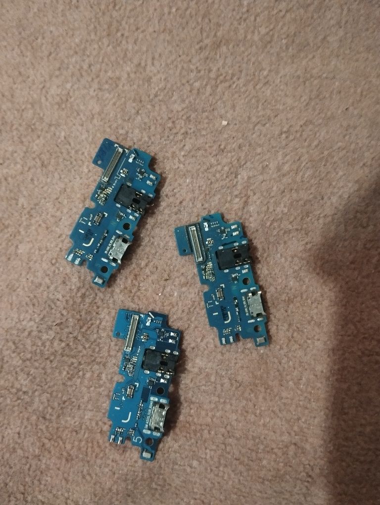 Vând piese Samsung Galaxy A50