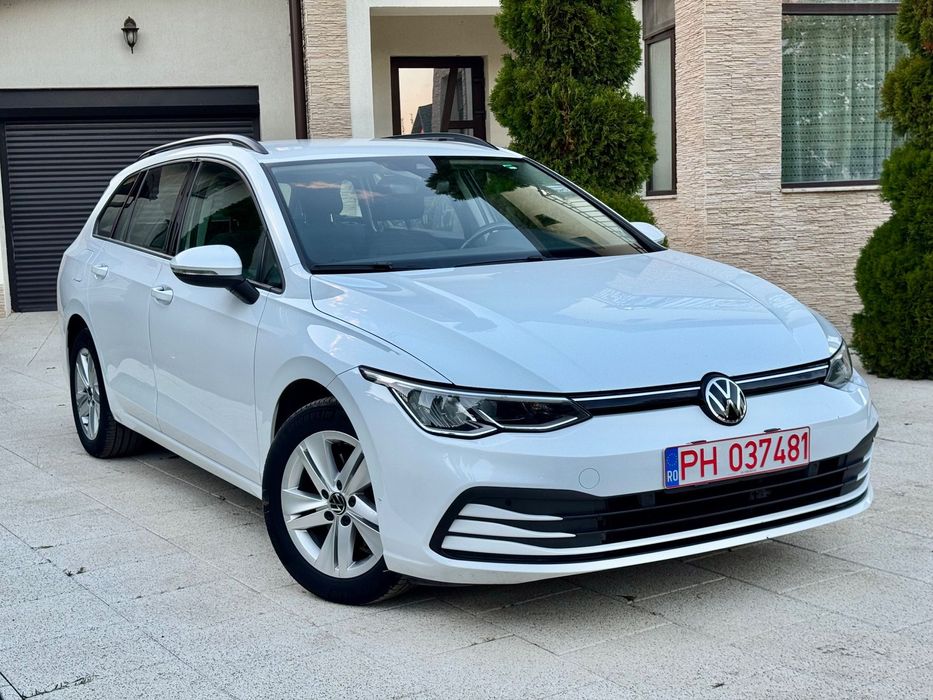 Volkswagen Golf Vw Golf 8 Automat Dsg 1.0 eTSI Fab 05.2021