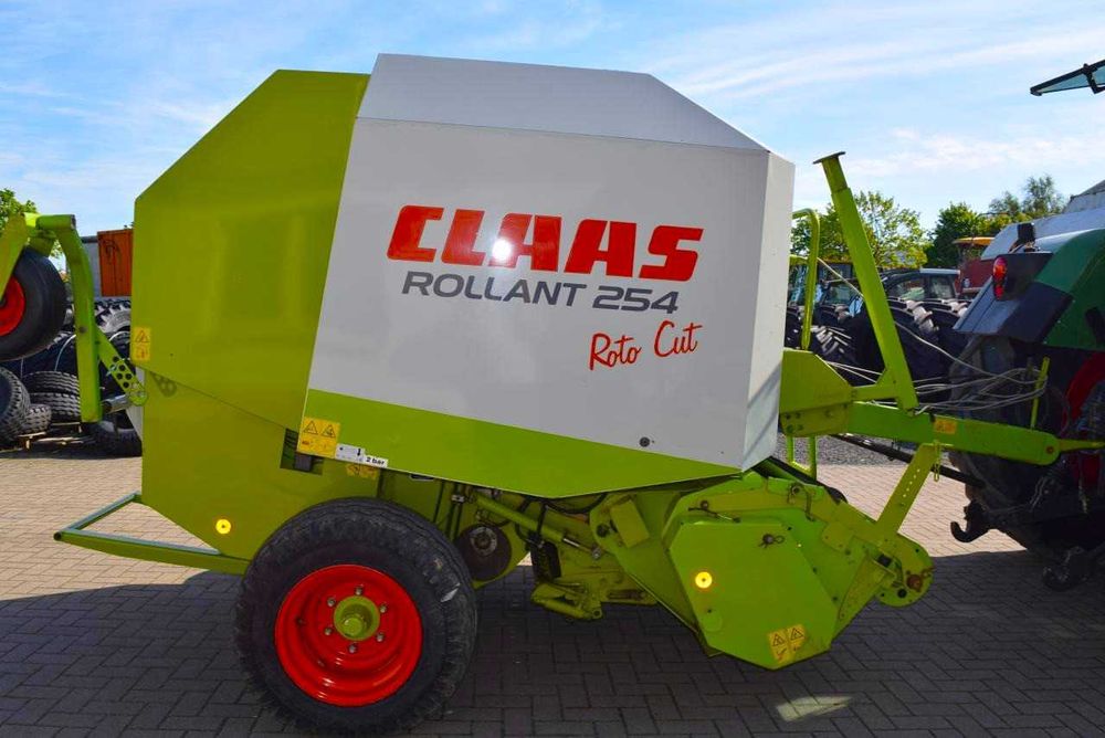 Presa Claas Rollant 254 Roto Cut an 2016 Ata Plasa + tocator Claas 255