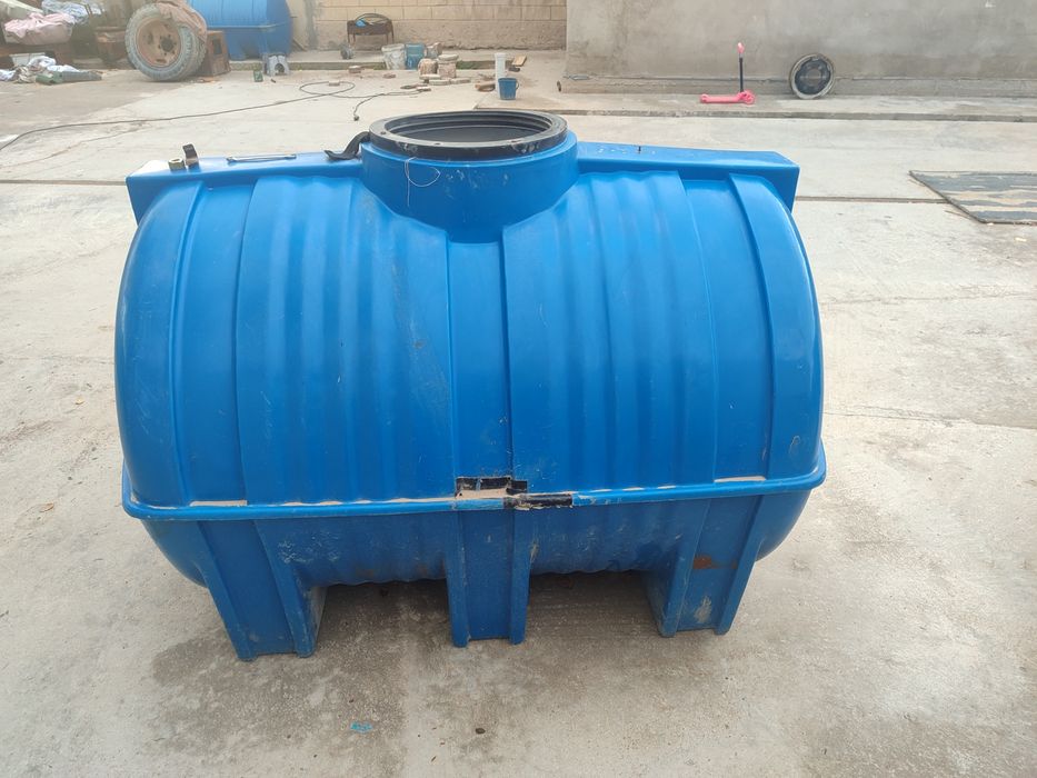 Емкость для воды 1тонна Бочка 1 тонна