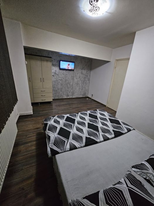 Regim Hotelier Ultracentral-Garsonieră/Apartament- 200 lei/zi.