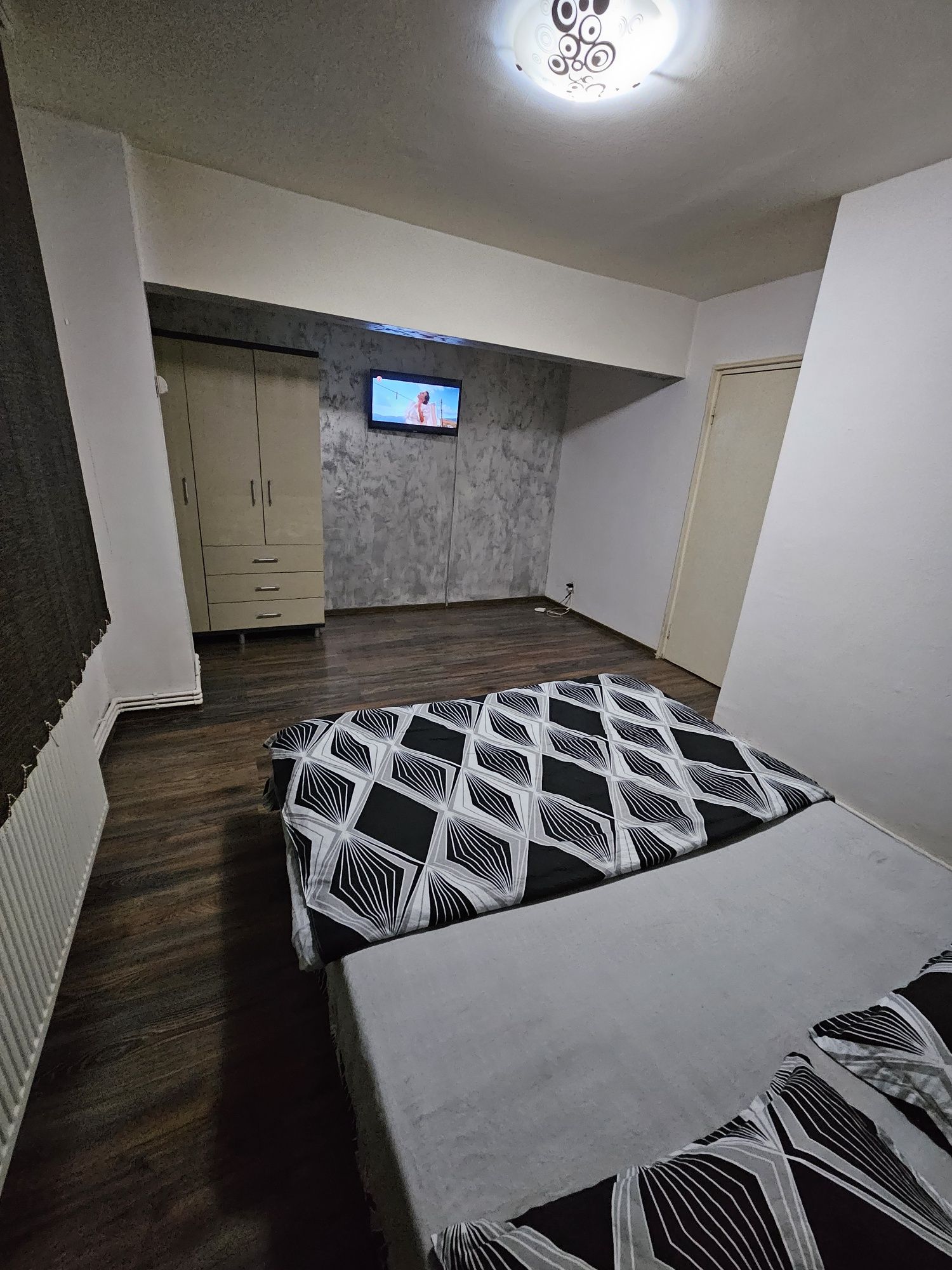 Regim Hotelier Ultracentral-Garsonieră/Apartament- 170 lei/zi.