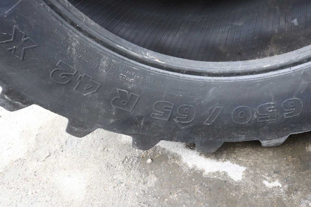 650/65r42 cauciucuri second hand anvelopa de OCAZIE MICHELIN