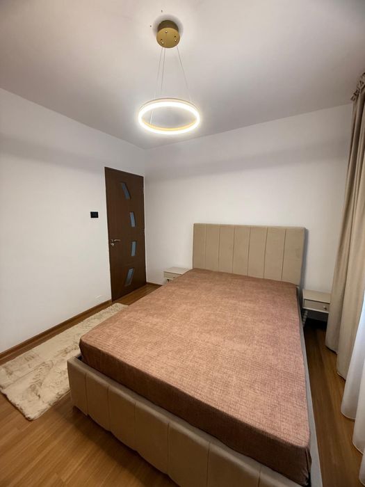 Apartament de inchiriat 3 camere ! Ultracentral ! Vis-a-vis Parâng!