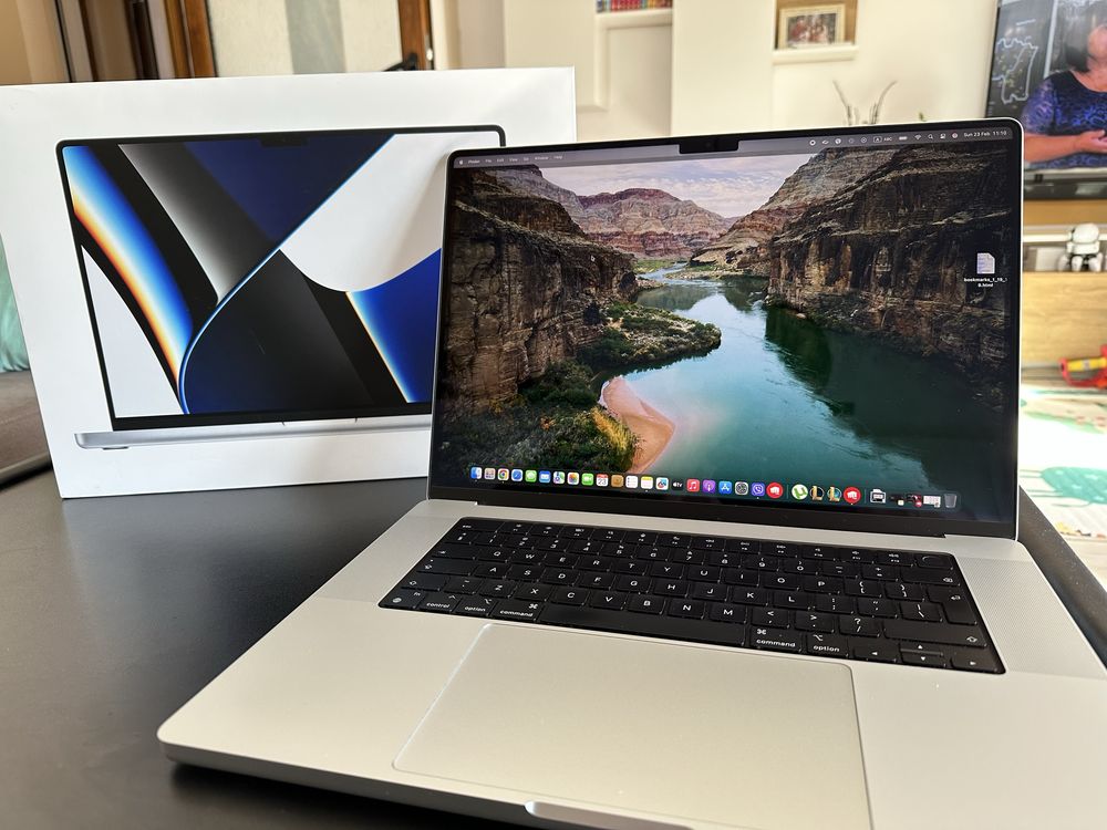 Macbook pro 16 inch M1 16Ram 512Gb