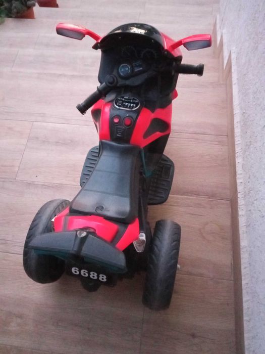 Детски електрически мотор триколка