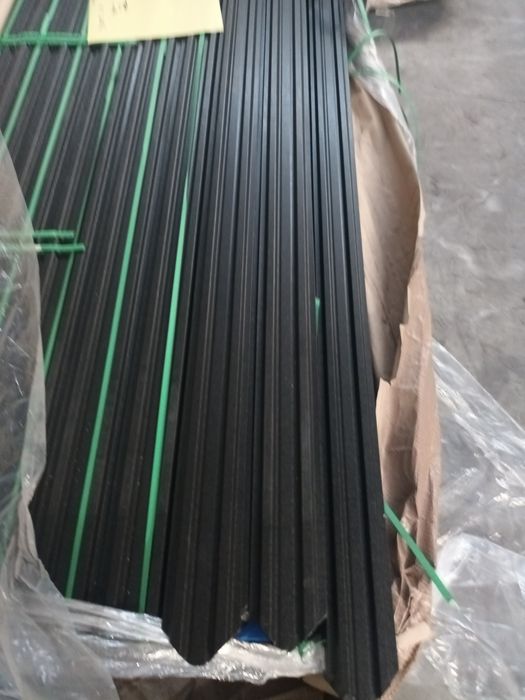 Vând șipcă metalică