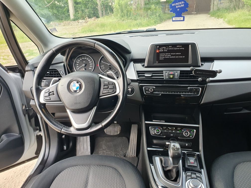 Vând BMW 218D din 2015