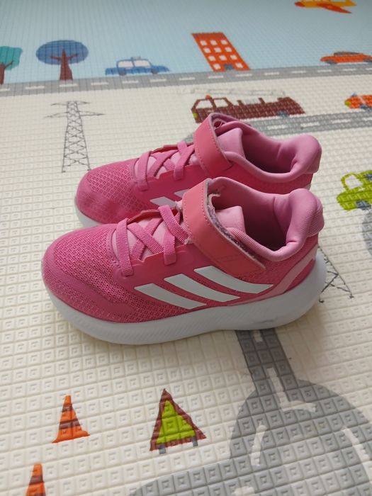 Детски маратонки Adidas 25 и 1/2 и 26 номер